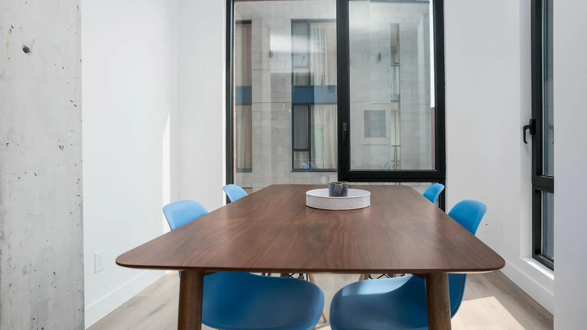 Stunning 1Br In Old Montreal By Sonder Lejlighed 0*,  Canada